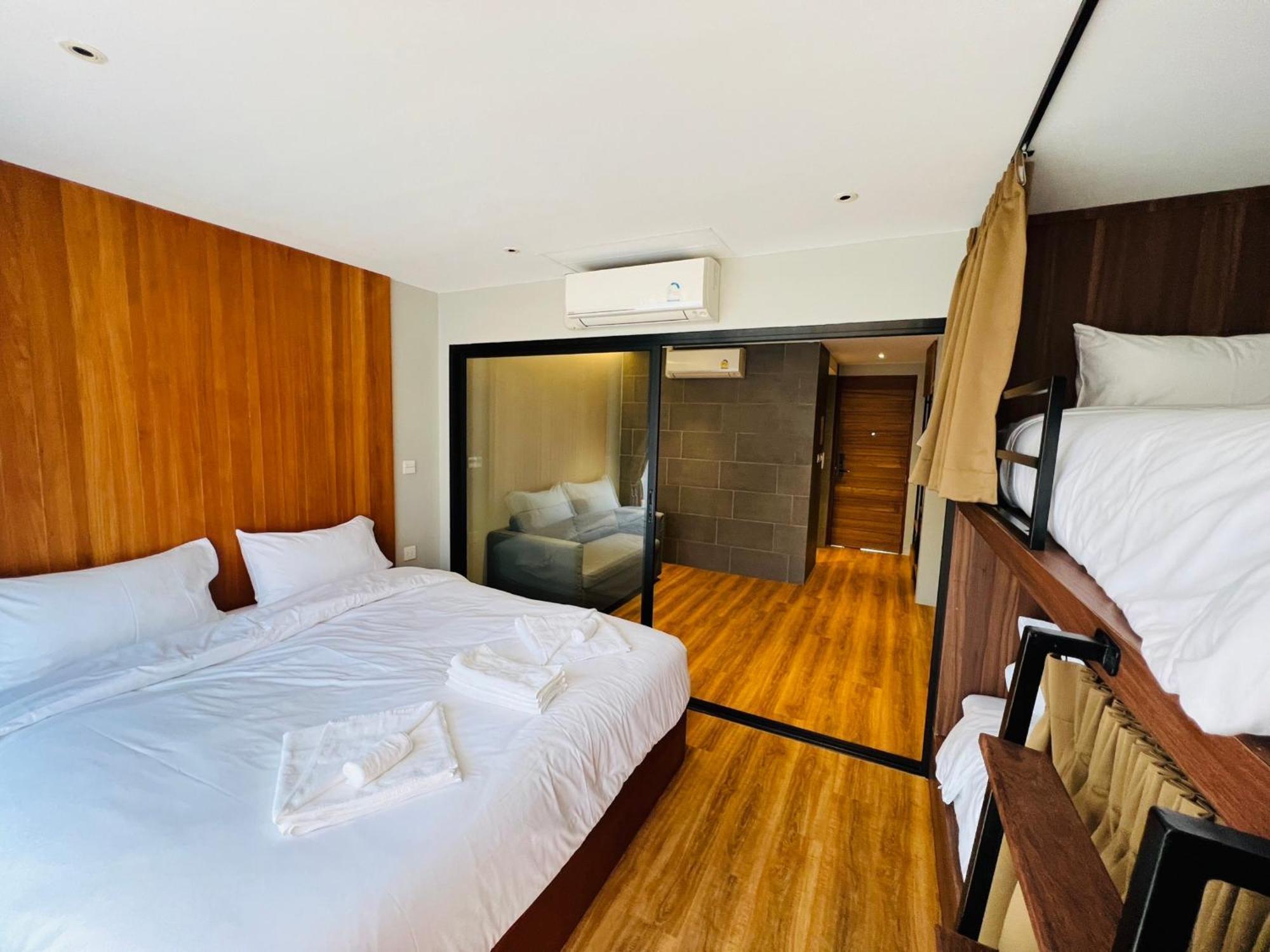 Woodstory Boutique Hotel Bangkok Luaran gambar