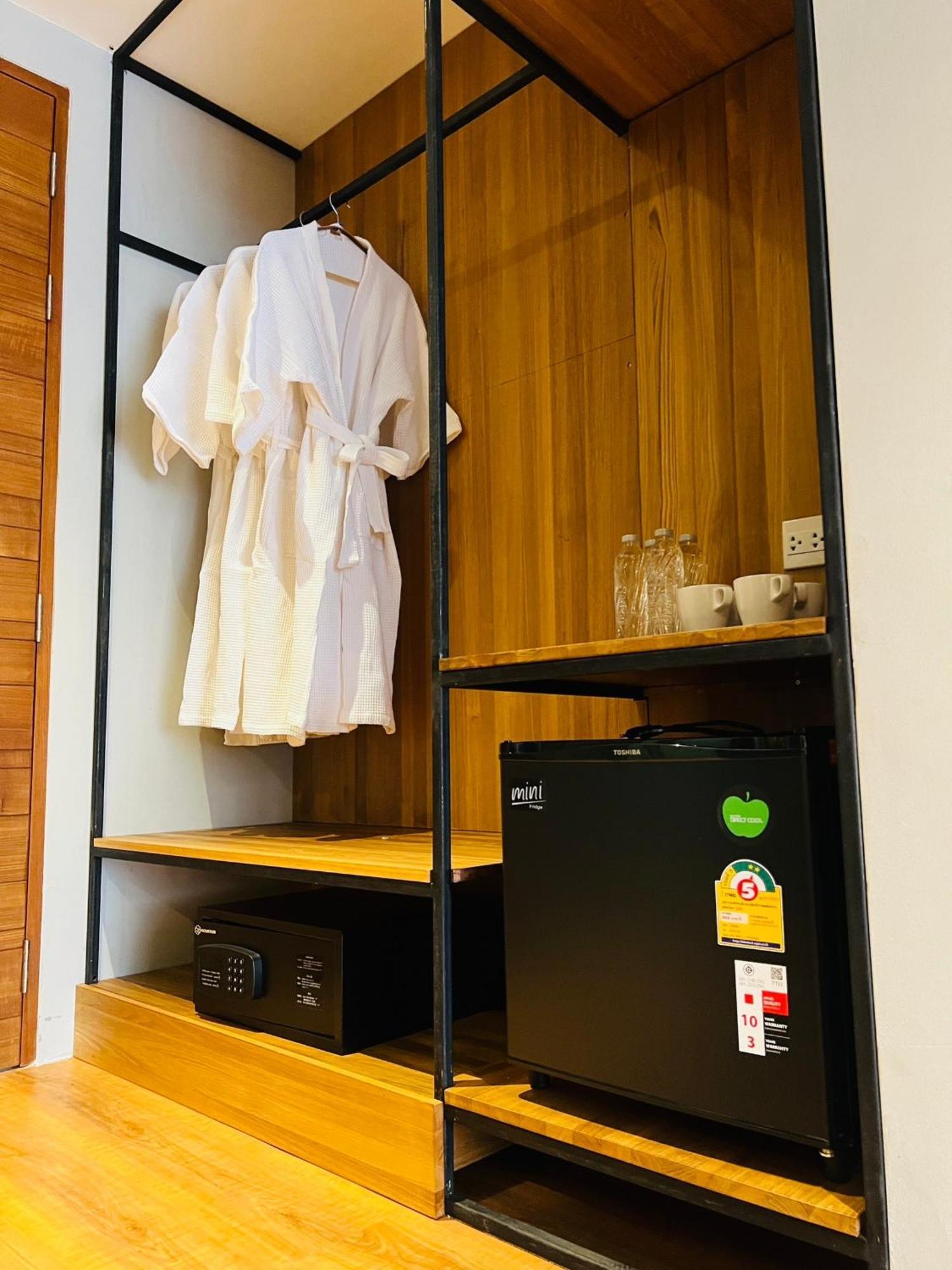 Woodstory Boutique Hotel Bangkok Luaran gambar